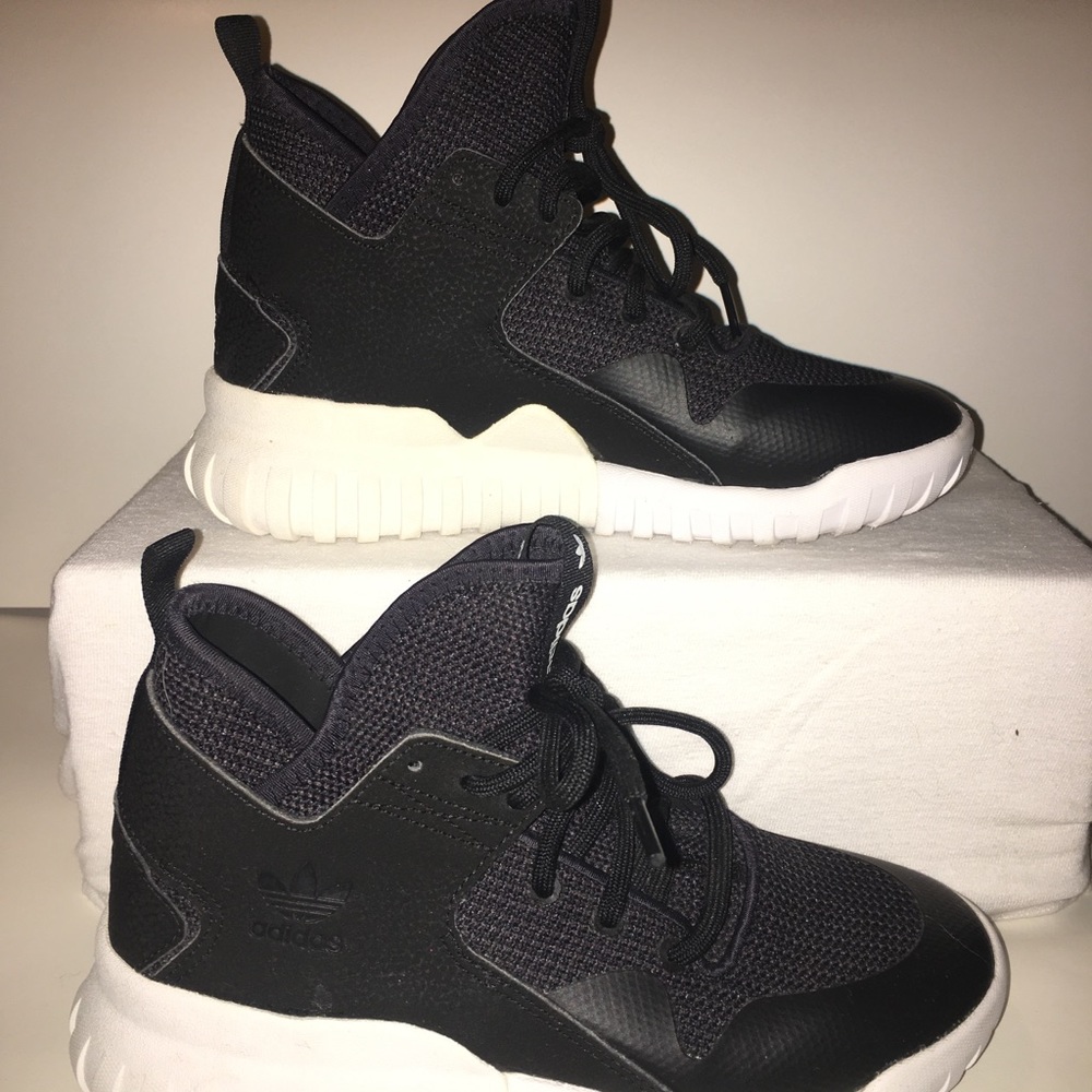 Adidas - Picture 4 of 5